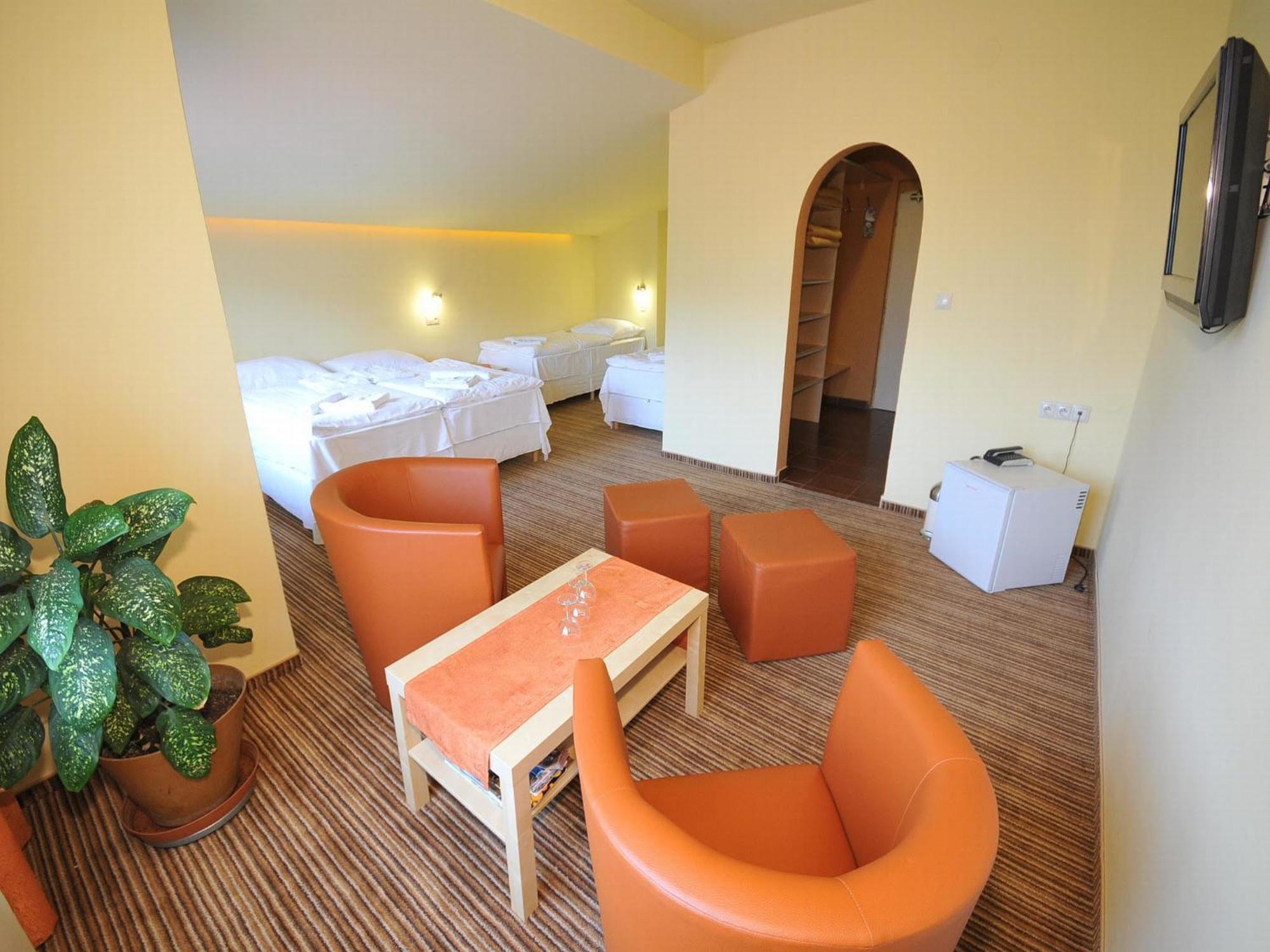 Hotel Cingov Slovensky Raj Спишска-Нова-Вес Экстерьер фото